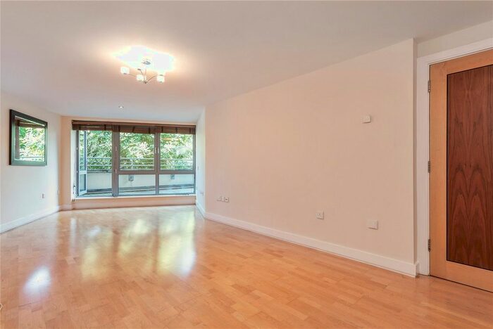 2 Bedroom Flat To Rent In West City One, Naoroji Street, Finsbury, London, WC1X