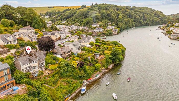 4 Bedroom Detached House For Sale In Pillory Hill, Noss Mayo, PL8