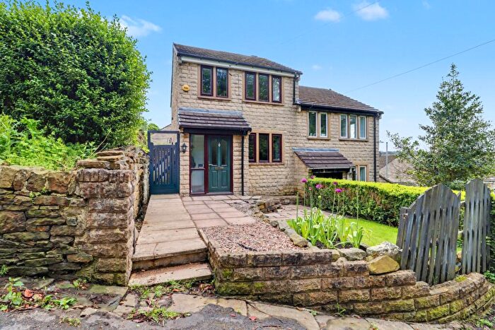3 Bedroom Semi-Detached House For Sale In Fullwood Drive, Golcar, Huddersfield, HD7