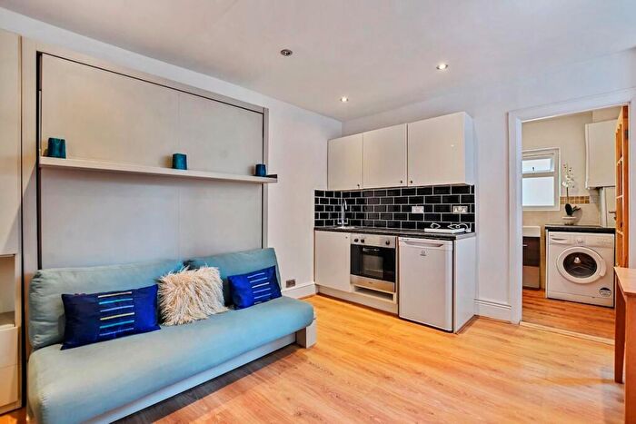 Studio To Rent In Fortune Green Road, London, NW6