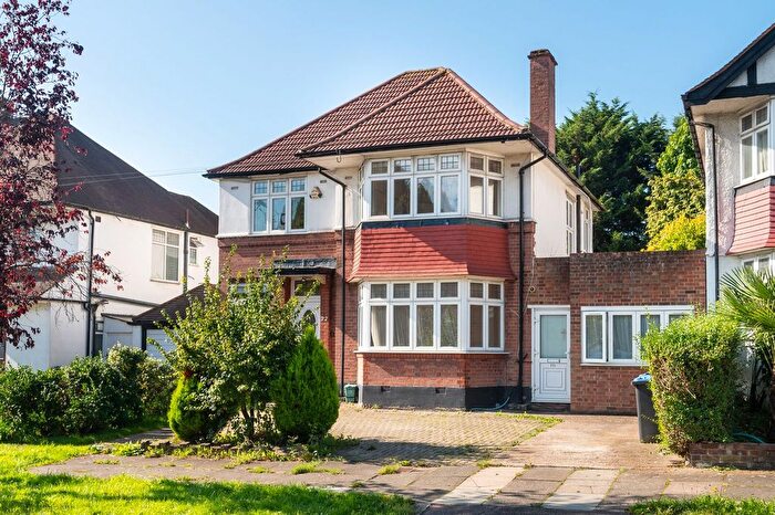 3 Bedroom Flat To Rent In Wembley, Wembley Park, HA9