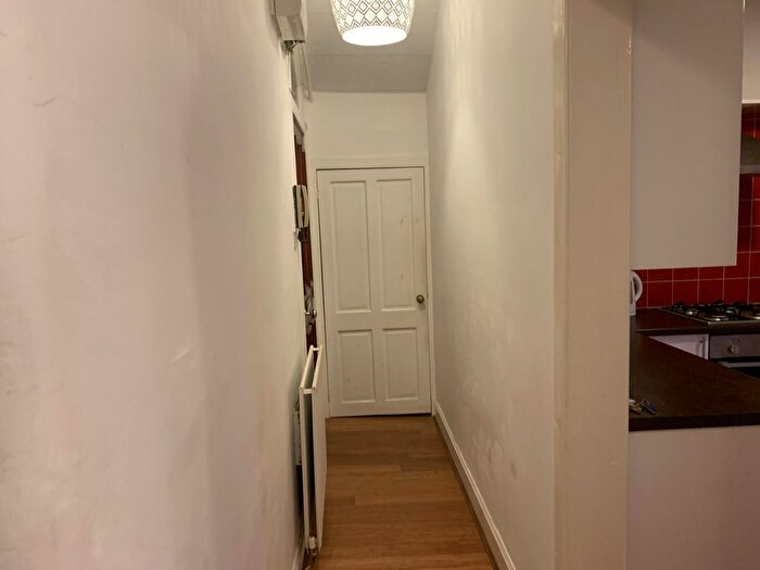 1 Bedroom Flat To Rent In Dalgety Road, Edinburgh, EH7
