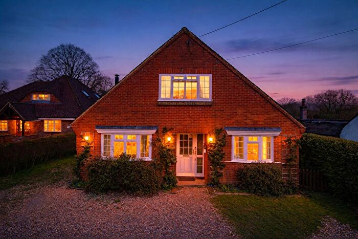 4 Bedroom Detached House For Sale In Water Lane, Bovingdon, Hemel Hempstead, HP3