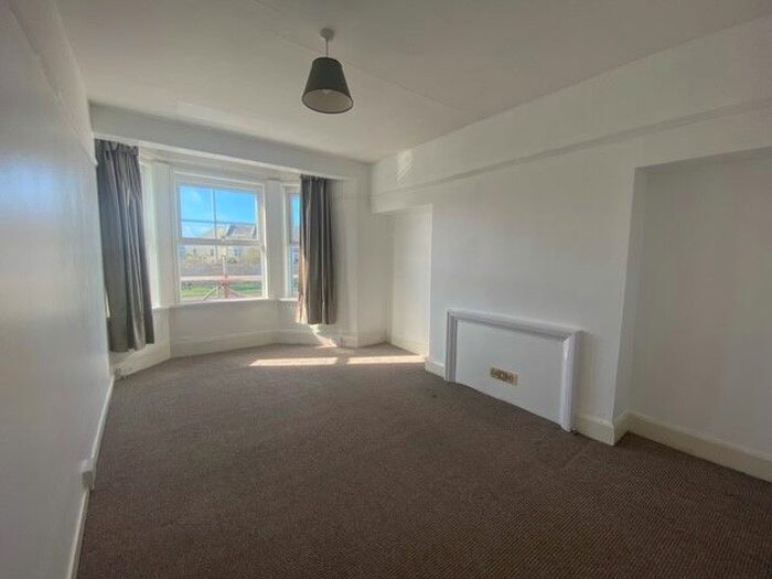 3 Bedroom Flat To Rent In Northumberland Terrace, Plymouth, PL1