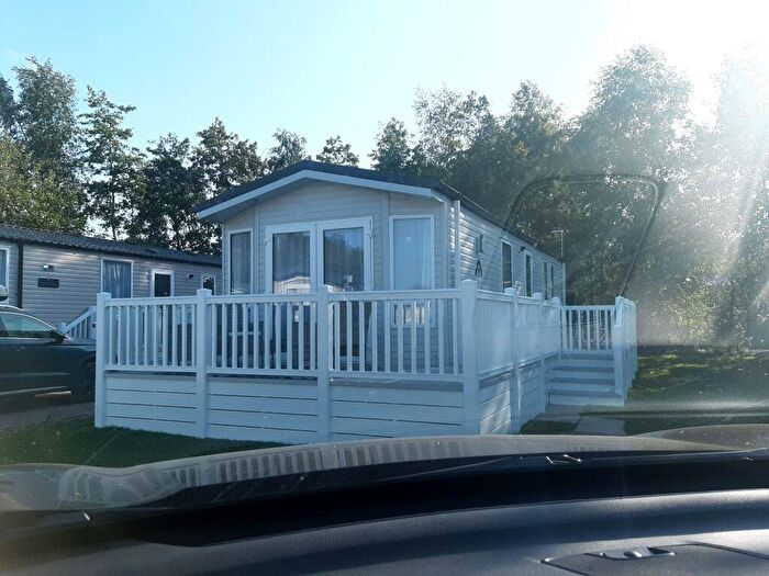 2 Bedroom Caravan For Sale In Chestnut Close, Routh, Beverley, HU17