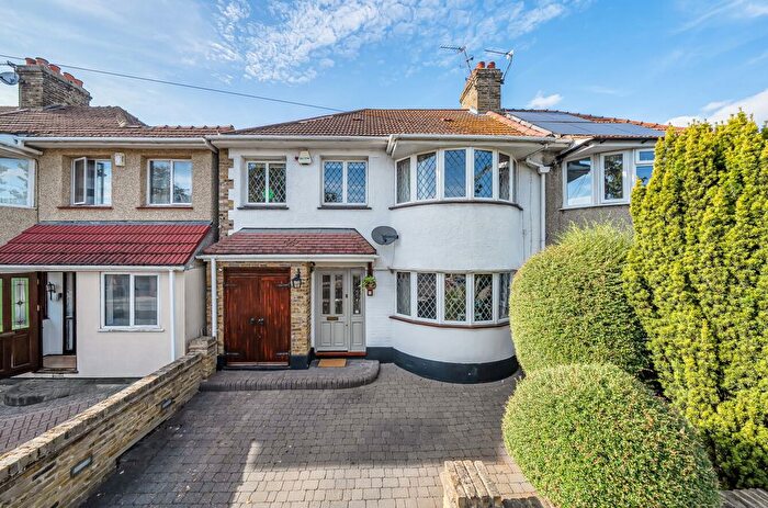 4 Bedroom Semi Detached House For Sale In Axminster Crescent, Welling, Kent, DA16