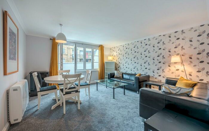 2 Bedroom Flat To Rent In Oswin Street, London, SE11