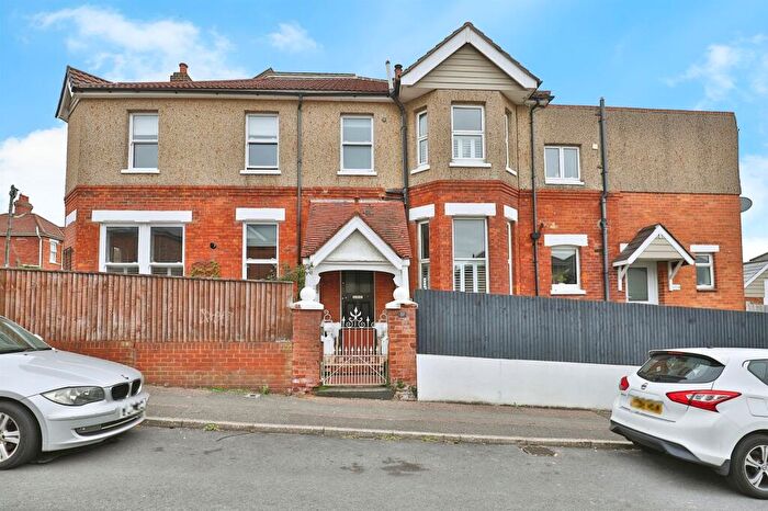 2 Bedroom Semi-Detached House For Sale In Muscliffe Road, Bournemouth, BH9