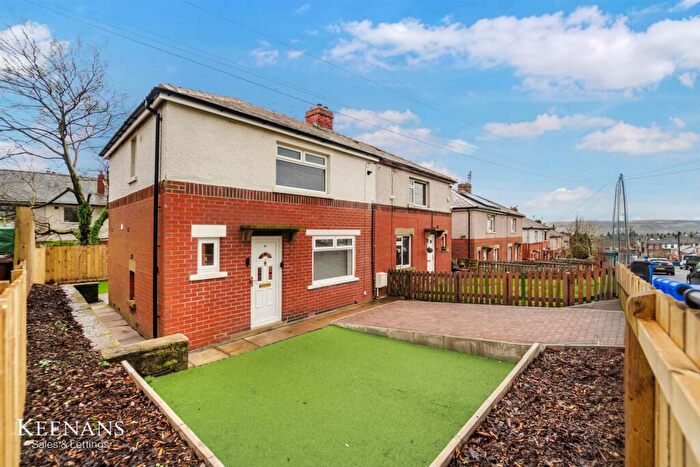 3 Bedroom Semi-Detached House For Sale In Hillside Road, Haslingden, BB4