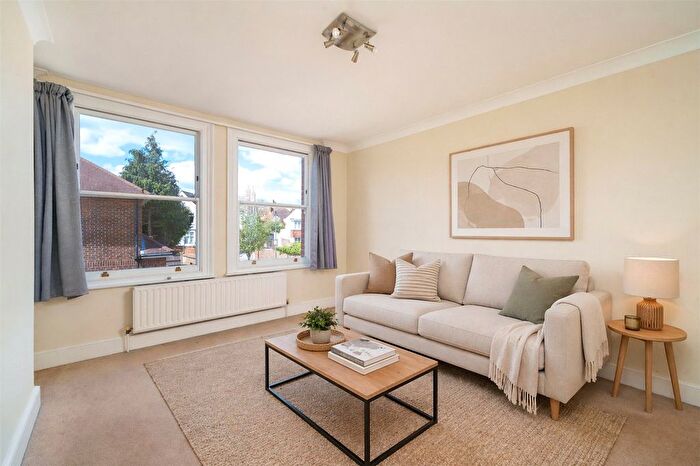 1 Bedroom Flat To Rent In Malbrook Road, London, SW15