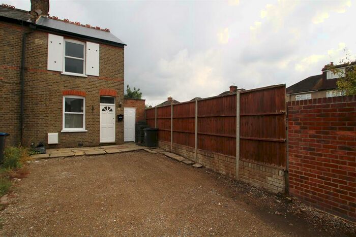 2 Bedroom Semi-Detached House To Rent In Queens Place, Morden, SM4