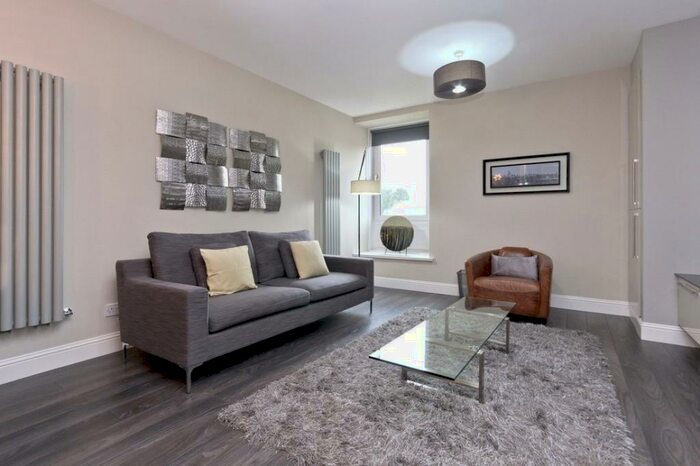 2 Bedroom Flat To Rent In Bon Accord Street, Aberdeen, AB11