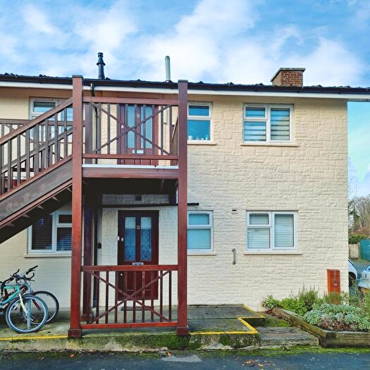 2 Bedroom Apartment For Sale In The Oaks, Birchington, CT7