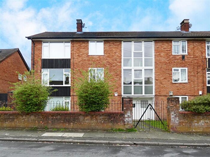 2 Bedroom Apartment For Sale In Arnhem Road, Huyton, Liverpool, L36
