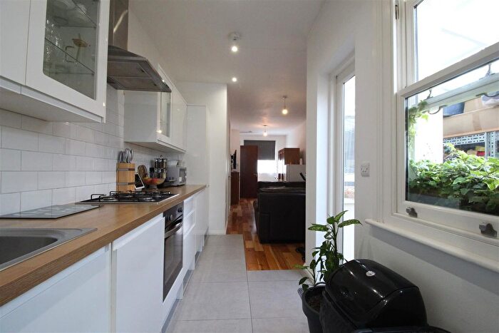 4 Bedroom Terraced House To Rent In Raynham Terrace, Edmonton, N18