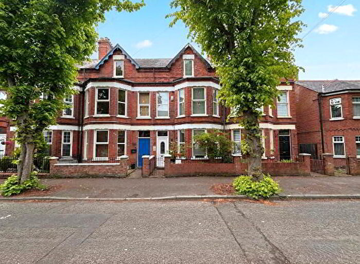 6 Bedroom House For Sale In Linden Gardens, Belfast, BT14