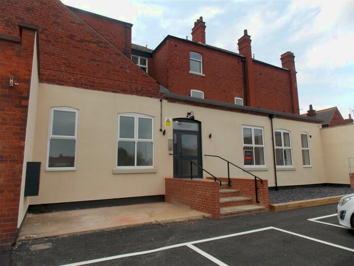 2 Bedroom Flat To Rent In Grimsby Road, Cleethorpes, DN35