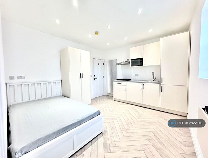 Studio To Rent In Streatfield Road, Harrow, HA3