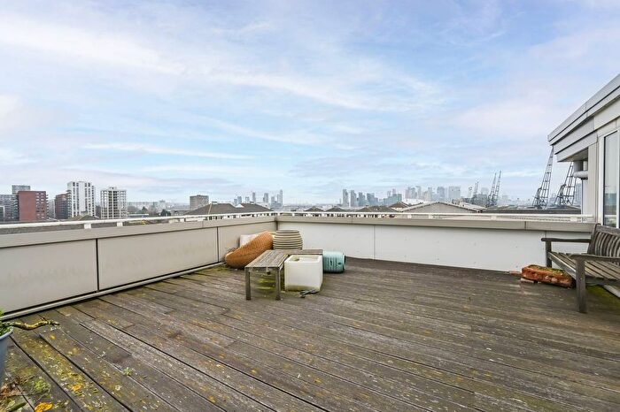 2 Bedroom Flat For Sale In Eastern Quay Apartments, Royal Docks, London, E16