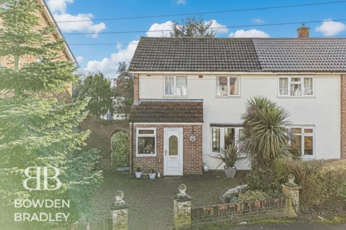 3 Bedroom Semi Detached House For Sale In Fairview Drive, Chigwell, IG7