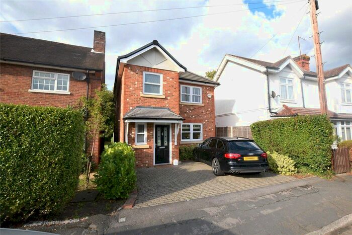 3 Bedroom Detached House To Rent In Mabel Street, Woking, Surrey, GU21