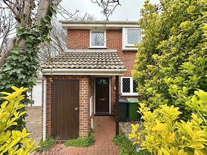 3 Bedroom Semi-Detached House For Sale In Sunningdale Close, Bexhill-On-Sea, TN40
