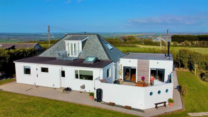 4 Bedroom Detached House For Sale In Edmonton, Wadebridge, PL27