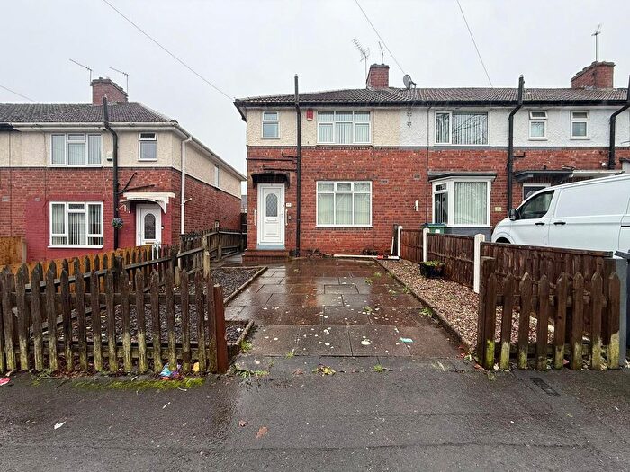 3 Bedroom End Terrace House To Rent In Unketts Road, Smethwick, B67