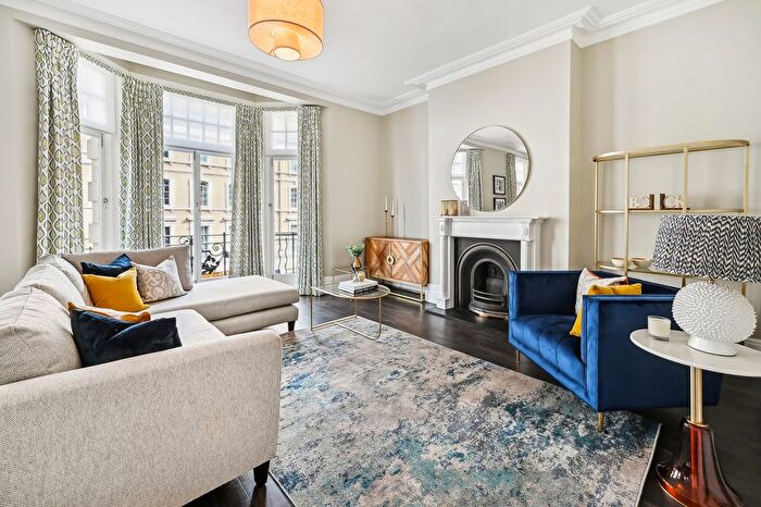 4 Bedroom Flat To Rent In Gloucester Road, South Kensington, SW7