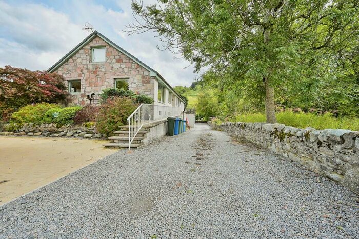 2 Bedroom Flat For Sale In Lewiston, Drumnadrochit, Inverness, Highland, IV63