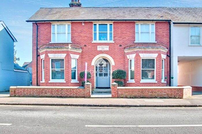 3 Bedroom Apartment To Rent In Kelvedon House, High Street, CO5