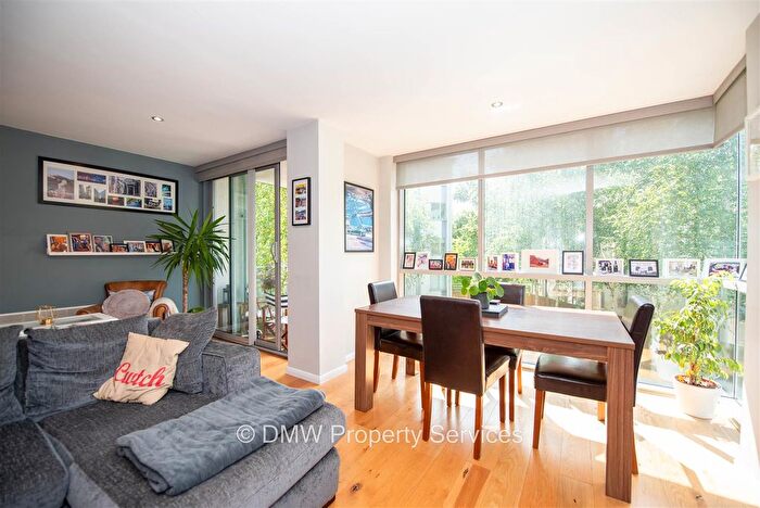 2 Bedroom Flat For Sale In Cranmer Street, Mapperley Park, Nottingham, NG3