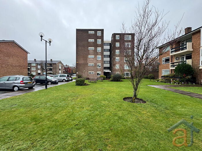 1 Bedroom Flat For Sale In Victoria Court, Southport, PR8