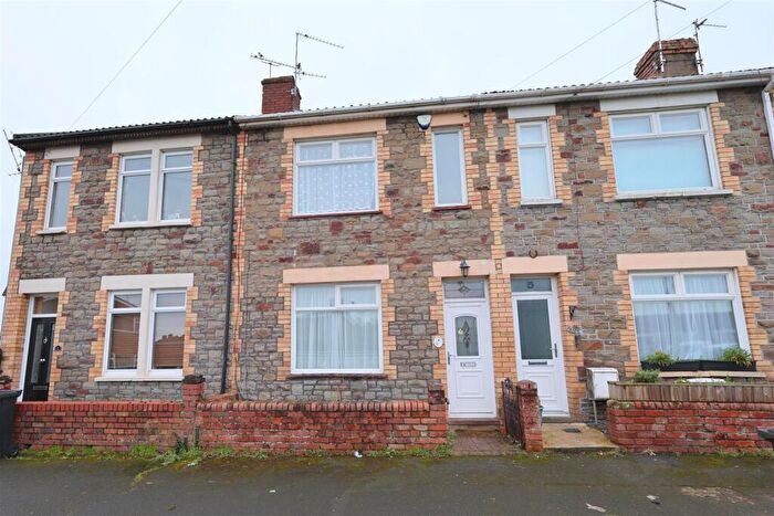2 Bedroom Terraced House For Sale In , Soundwell, BS16