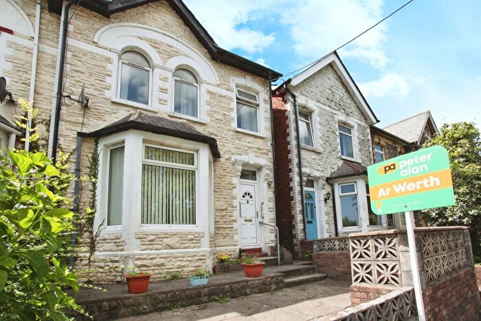 3 Bedroom Semi-Detached House For Sale In Groveside Villas, Pontnewynydd, Pontypool, NP4