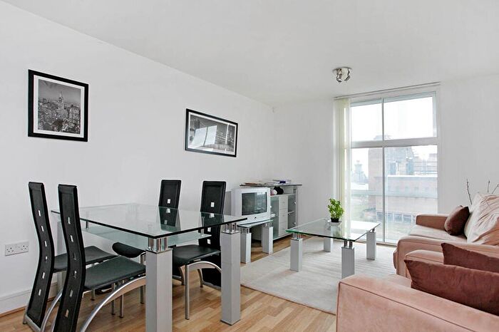 1 Bedroom Apartment To Rent In Warwick Building, Queenstown Road, London, SW11
