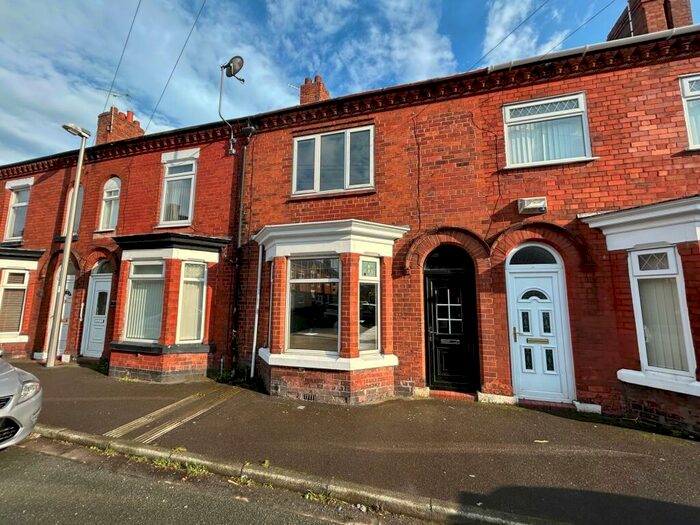 Studio To Rent In Royle Street, Northwich, CW9