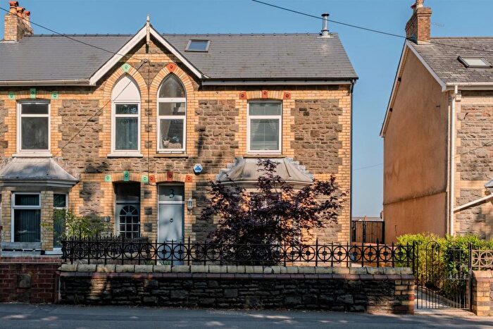 3 Bedroom Semi-Detached House For Sale In Greenhill Road, Griffithstown, Pontypool, NP4