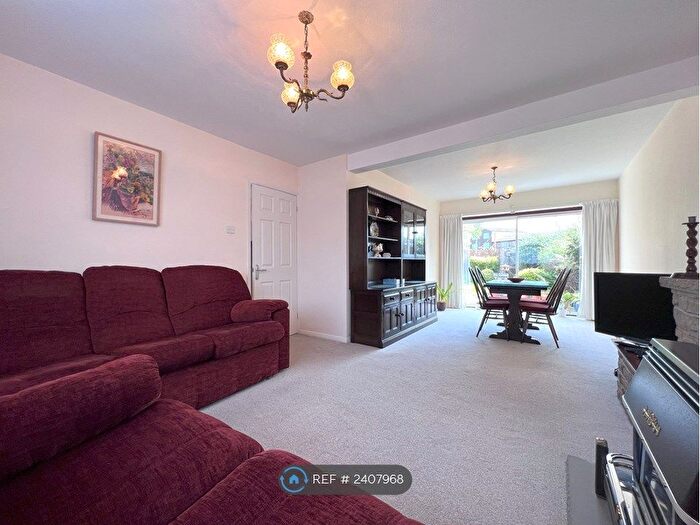 3 Bedroom Terraced House To Rent In Hereward Close, Waltham Abbey, EN9