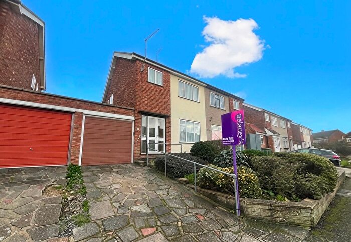 3 Bedroom Semi Detached House For Sale In Arlington Gardens, Harold Wood, Romford, RM3