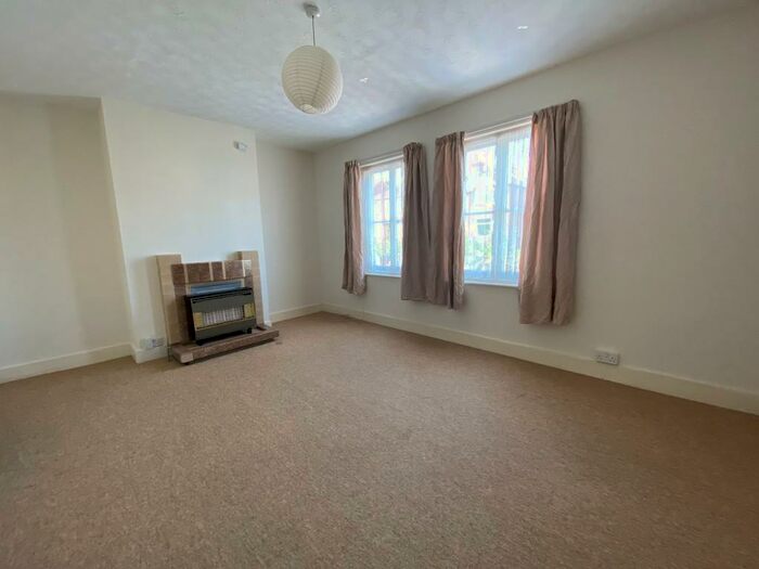 1 Bedroom Apartment To Rent In Broadlands Road, Southampton, SO17