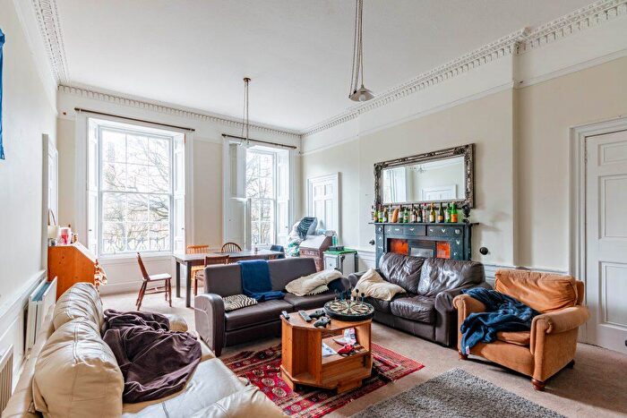 5 Bedroom Flat To Rent In L – Gayfield Square, Edinburgh, EH1