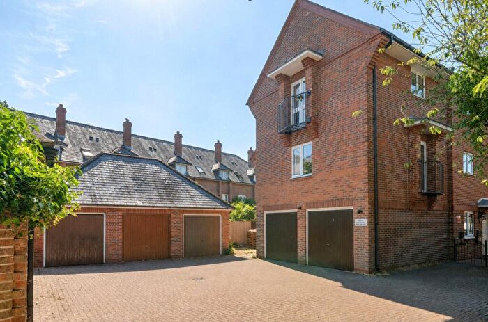 3 Bedroom Flat For Sale In Arlington Place, Gordon Road, Winchester, Hampshire, SO23