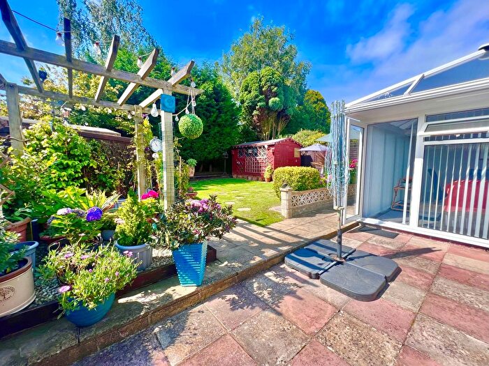 2 Bedroom Detached Bungalow For Sale In Penhurst Drive, Bexhill-On-Sea, TN40