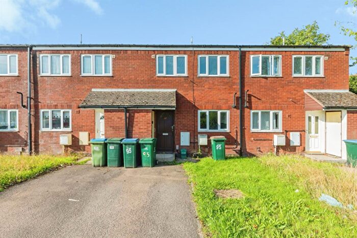 3 Bedroom Terraced House For Sale In Wigston Road, Coventry, CV2