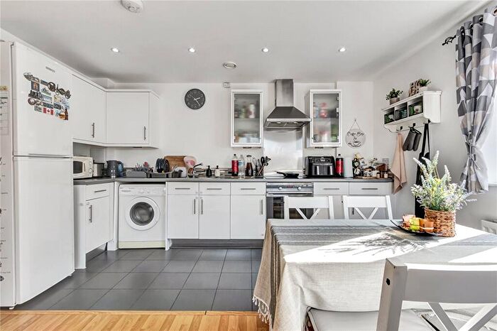 2 Bedroom Apartment To Rent In Redvers Road, London, N22
