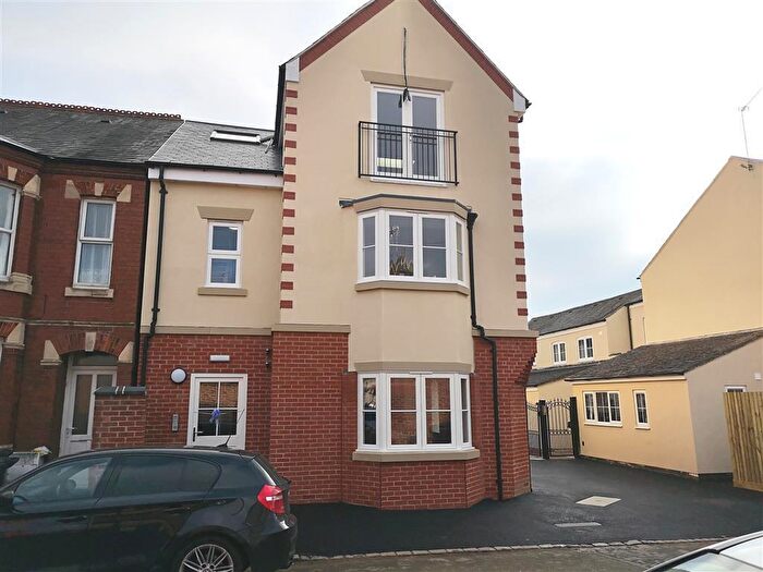 2 Bedroom Flat To Rent In Temple Street, Rugby, CV21