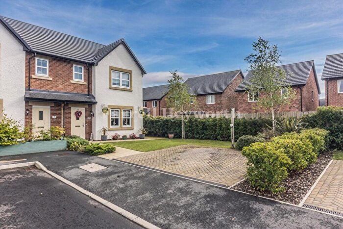 3 Bedroom Semi Detached House For Sale In Aspen Drive, Cottam, Preston, PR4
