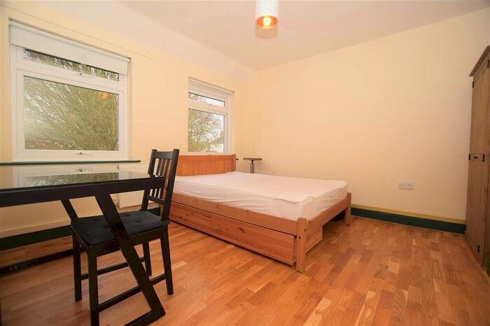 2 Bedroom Property To Rent In Kings Road, Broomfield, Chelmsford CM1