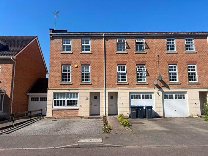 4 Bedroom Terraced House For Sale In Middlebrook Green, Market Harborough, LE16